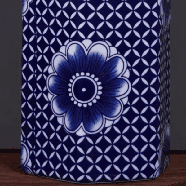 Midnight Blue Ginger jar - Image 3